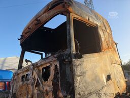 DAF XG + 480 FT Brandschaden