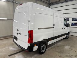 MERCEDES-BENZ Sprinter III Kasten FWD 311CDI FWD L2H2 2.1 CDI