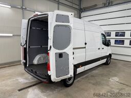 MERCEDES-BENZ Sprinter III Kasten FWD 311CDI FWD L2H2 2.1 CDI