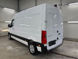 MERCEDES-BENZ Sprinter III Kasten FWD 311CDI FWD L2H2 2.1 CDI