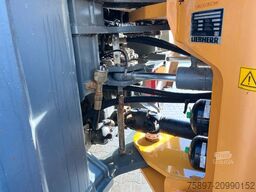LIEBHERR L 566 / 4x4 / Waage