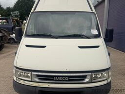 Iveco Daily **35C12-2300CC**