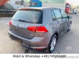 VOLKSWAGEN Golf VII Comfortline 1.6TDI 81KW DSG *Business