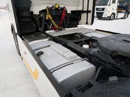 IVECO XWAY / 510 / RETARDER / I-PARK COOL