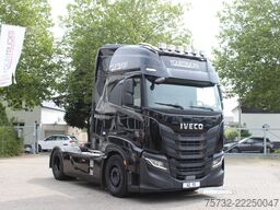 Iveco S-Way 510 Retarder 2Tank Navi Kühlbox Hydraulik