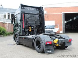 Iveco S-Way 510 Retarder 2Tank Navi Kühlbox Hydraulik