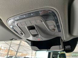 Mercedes-Benz V 300 d 4M AVANTGARDE, LANG - AMG! NIGHT! TISCH!