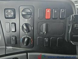 Mercedes-Benz 1218 Seitentür LBW 3Sitze Original 87787KM Klima