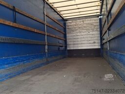 MERCEDES-BENZ 822 L Atego Schiebeplane Edscha Ladebordwand AHK