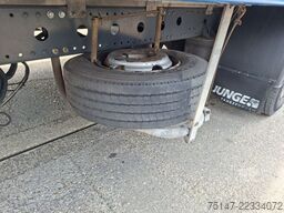 MERCEDES-BENZ 822 L Atego Schiebeplane Edscha Ladebordwand AHK