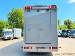 MERCEDES-BENZ ATEGO 1218  5  Pferde  Wohnung Dusche