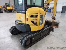 KOMATSU PC26