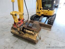KOMATSU PC26