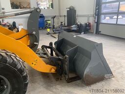 LIEBHERR L506 Compact