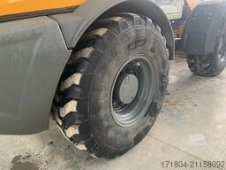 LIEBHERR L506 Compact