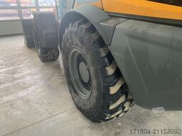 LIEBHERR L506 Compact