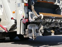 VOLVO FE 320 6x2 Müllwagen RosRoca Lift-/Lenkachse