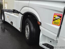 Mercedes-Benz Actros 1853