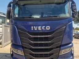 Iveco S-WAY 490