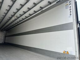 SCHMITZ CARGOBULL SCB Tiefkoffer mit Rohrbahnen & Paletten Kiste