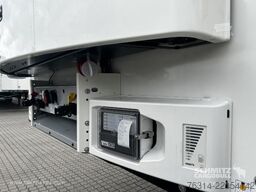 Schmitz Cargobull Tiefkühler Multitemp Doppelstock Trennwand