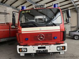 Mercedes-Benz 1222 F, 4x2, Doka, LF16 Feuerwehrfahrzeu