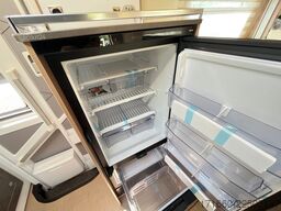 BÜRSTNER Lyseo TD 644 G Winter-Paket, Automatik, 4400 kg