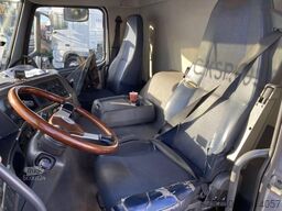 Volvo FM 370 + Euro 5 + Palfinger Z-Q170 Crane + 30to...