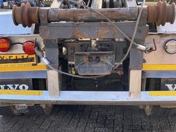 Volvo FM 370 + Euro 5 + Palfinger Z-Q170 Crane + 30to...
