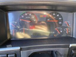 Volvo FM 370 + Euro 5 + Palfinger Z-Q170 Crane + 30to...