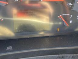 Volvo FM 370 + Euro 5 + Palfinger Z-Q170 Crane + 30to...