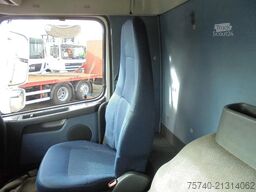 Volvo FM 9.310 + Euro 5 + Manual + Horse transport