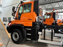 Mercedes-Benz Unimog U 423
