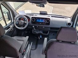 MERCEDES-BENZ Sprinter Lord Light 22 Sitzer 5 x Lagerfahrzeug