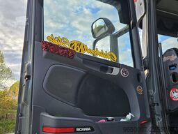 SCANIA R 560