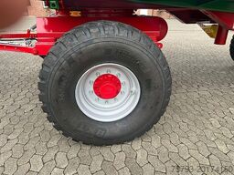 Kröger 18to 560er bereift 3 Schieber mit Kunststoffbordwand Interne Nr. 40758