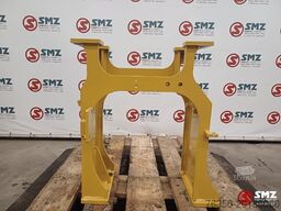 Caterpillar Mounting main valve control Caterpillar