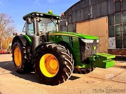 John Deere 8320 R