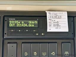 VOLVO FH 13.500 GLOBETROTTER ONLY 312.000 KM DYNAMIC S
