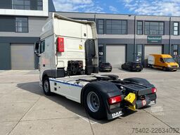 DAF XF 106 530 / Retarder / Full Spoilers / Stand A...