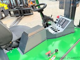 Combilift C4000CB TRIPLEX 5200MM FREE-LIFT TOP 1