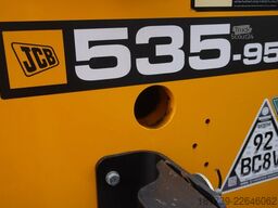 JCB 535-95 / 3.5 T / range 9.5 m / joystick