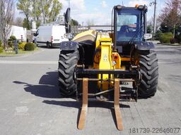 JCB 526-56 AGRI Plus / 5.6 m / joystick