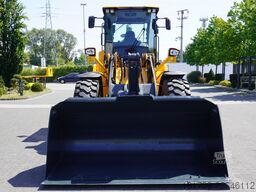 Hyundai HL940A articulated loader / year 2021 /