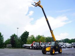 JCB 535-95 / 3.5 T / range 9.5 m / joystick
