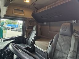 Scania R450 8x2 / HMF 60TM / CRANE / KRAN