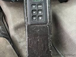 DAF FAG CF75.310 6x2 - VDK Geesink, 2 compartimente...