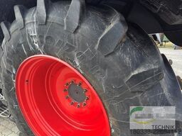 Fendt 828 VARIO S4 Profi Plus