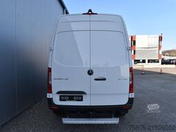 MERCEDES-BENZ Sprinter 317 CDI Hochdach AHK-3.5t.