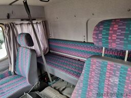 MERCEDES-BENZ 811 großes Haus / Doka 6 Sitzer AHK